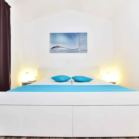 Studio In - Insel 41266 아파트 *